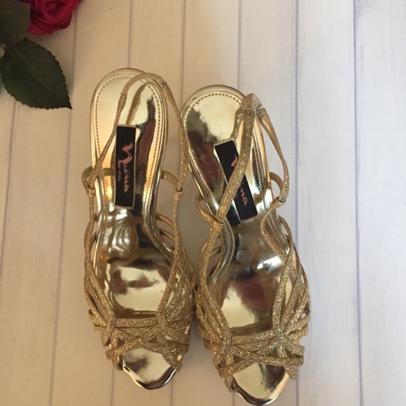 Nina New York gold glitter platform heels - Picture 3 of 8